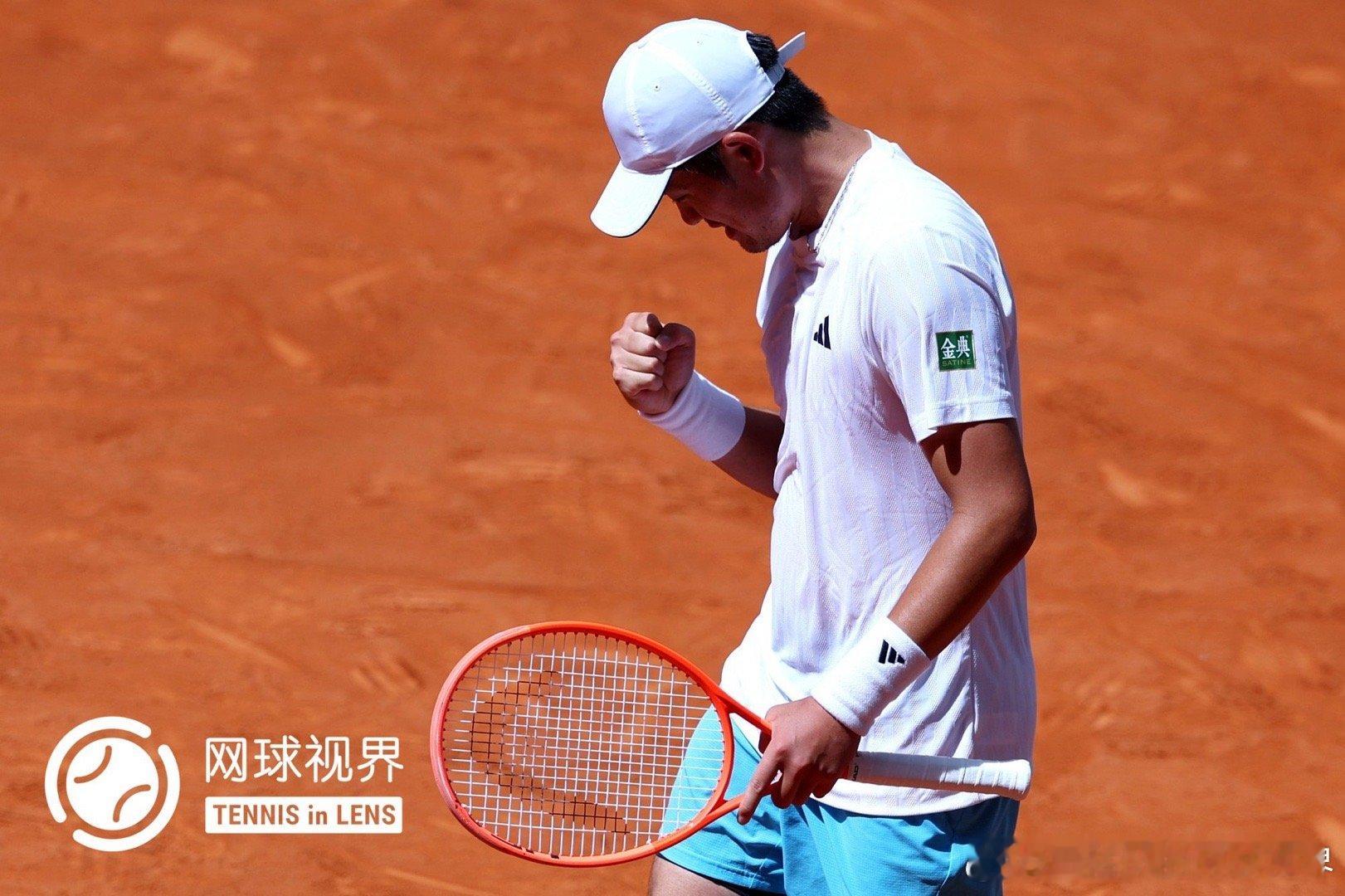 今天赢下了资格赛首轮比赛，因为他这些年一直都遭受伤病无法充分展现自己的网球天赋，