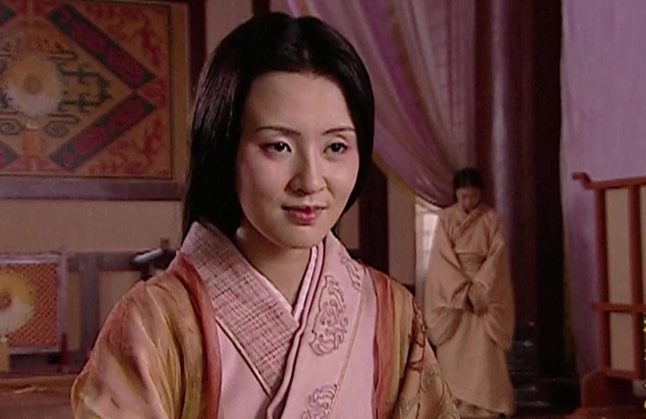 汉武帝立子杀母不残忍，换了你也会效仿。

汉武帝死前担心子幼母壮，所以杀了钩弋夫