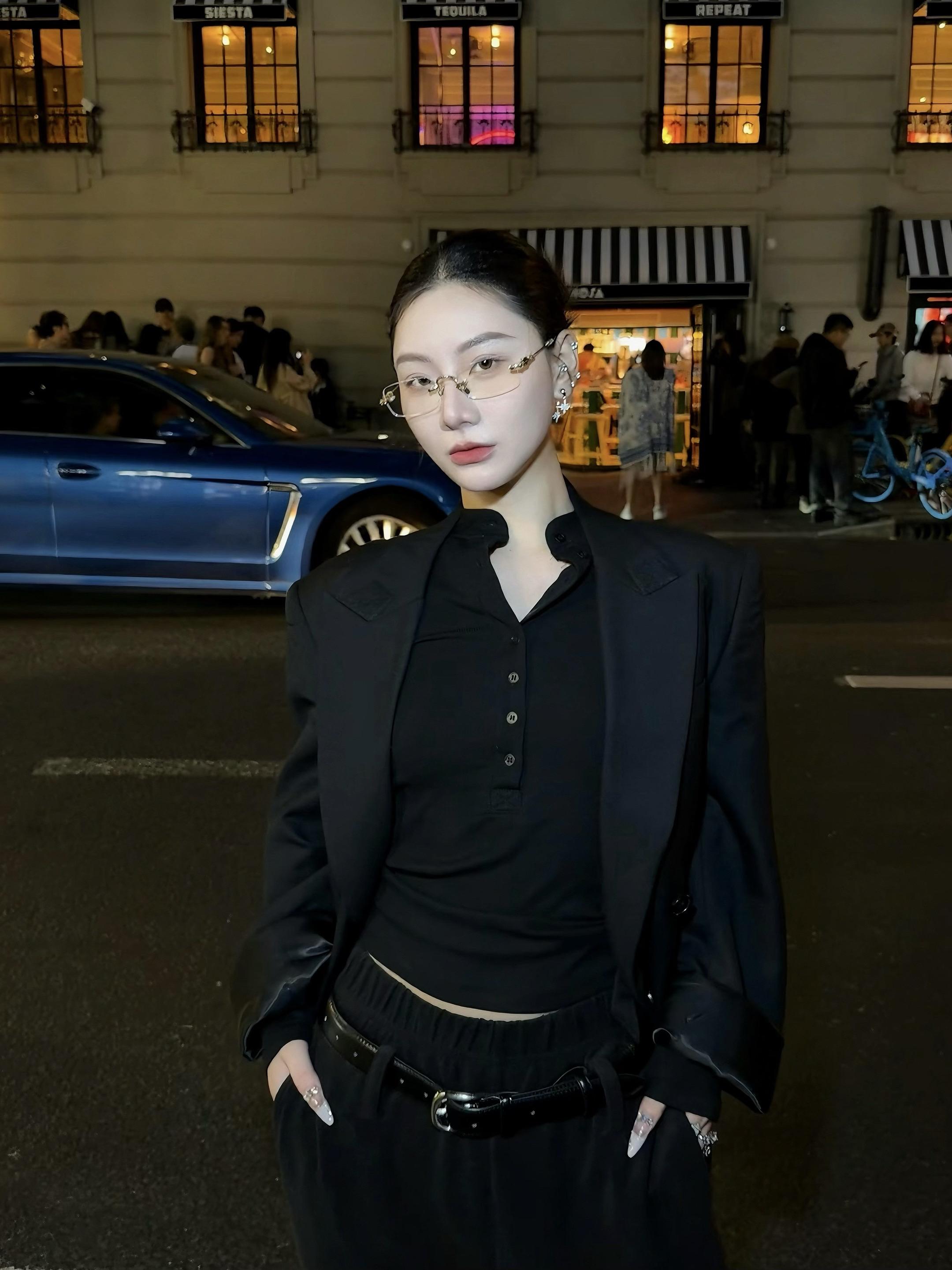 别议论我是什么人 我是你主人