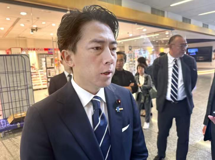 要和平、日本防长给承诺！8月15日参拜后又谈“和平”，日本防卫大臣的表态为何引发