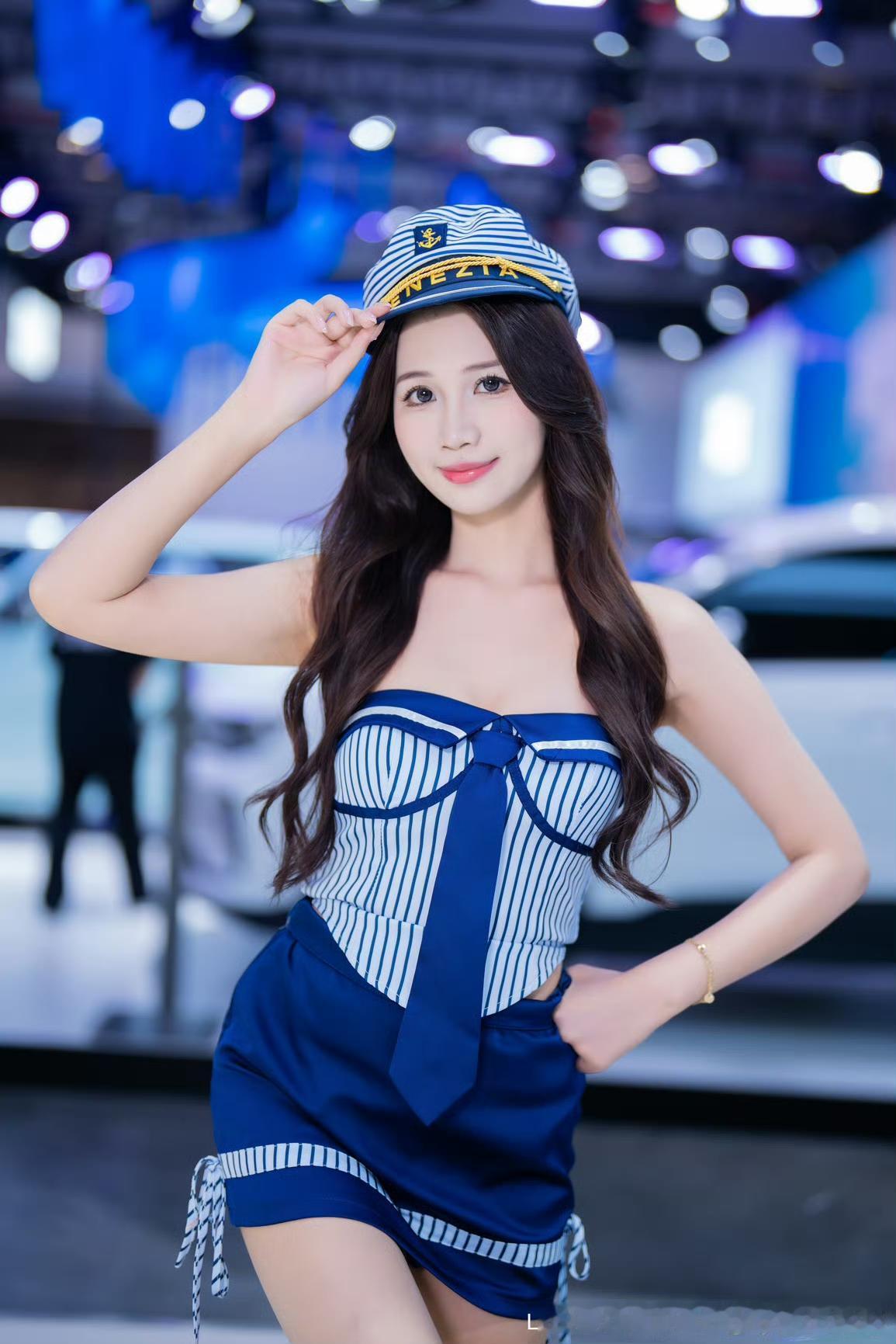 美女车模高级感写真推荐 车模写真照 汽车美人写真