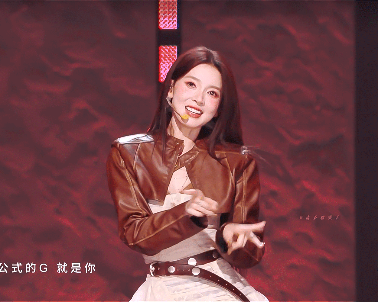 陈瑶听到鼓励后哭了 陈瑶甜妹辣妹切换自如，初舞台唱跳甜美，一公《霍元甲》编舞难度