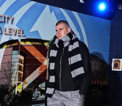 约老师也是实在人，有什么说什么！
约基奇：认为现在的篮球不如30年前好是非常愚蠢