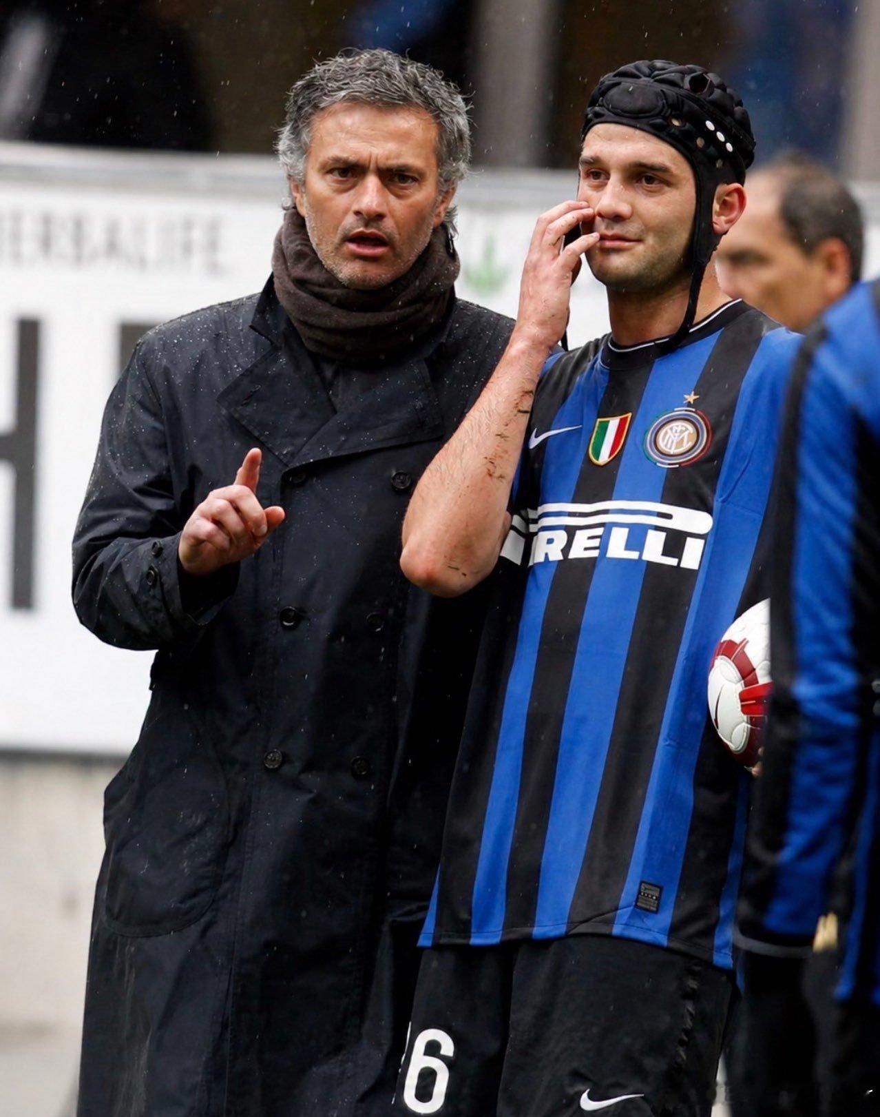 欧冠EJSPORTS[超话]  Mourinho was the archite
