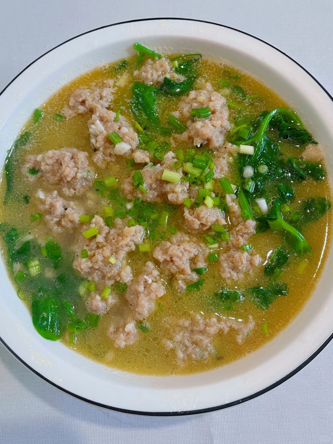 今天吃什么？巨巨巨巨巨鲜的豌豆尖肉丸汤🤤~
