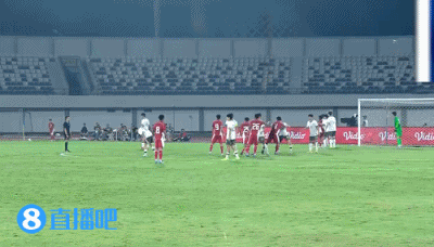 李钧鹏送角球后送点，印尼点球命中2-2追平中国男足U17