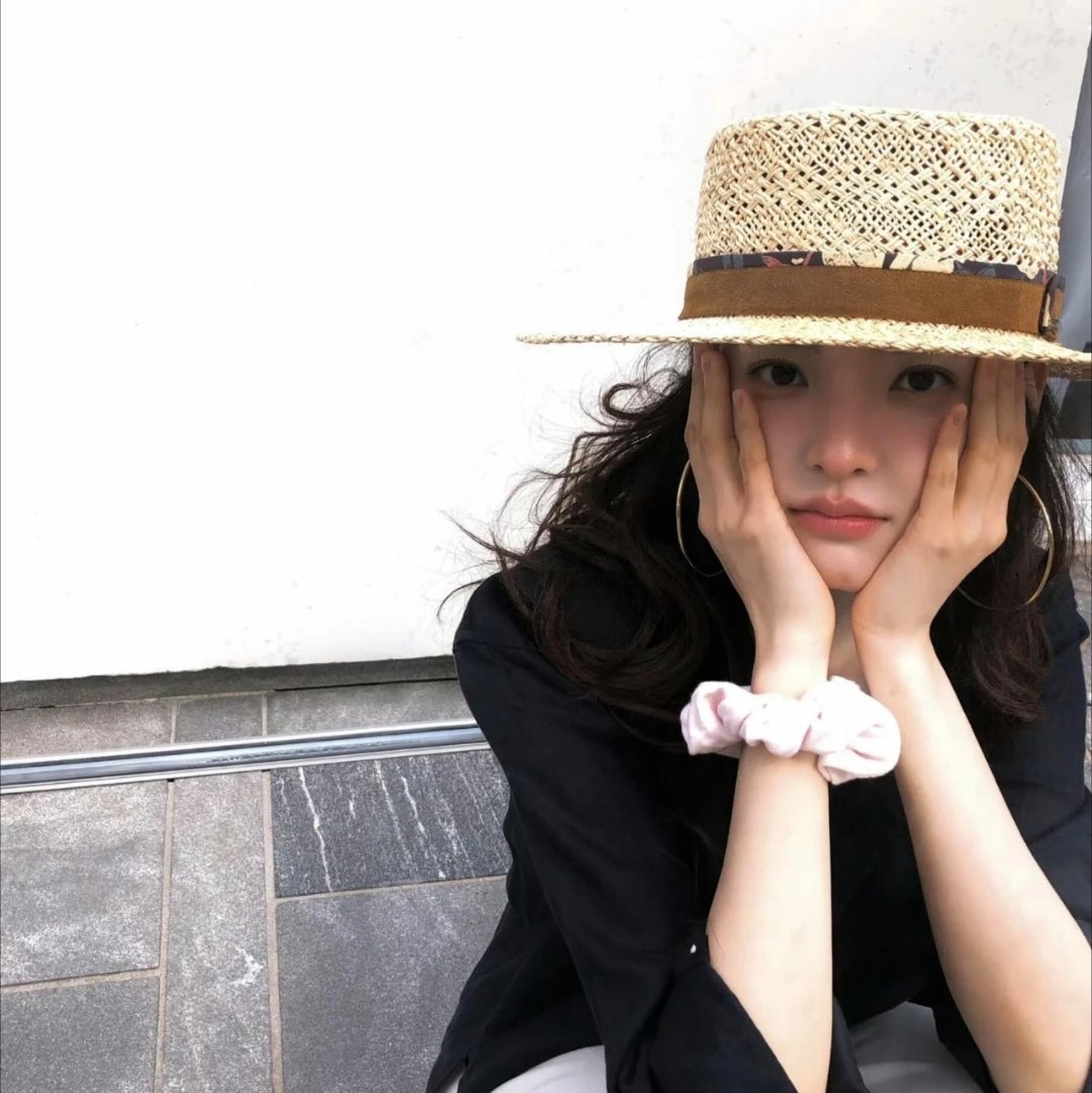内娱女明星头像 | 溢出屏幕的生命力 | 章若楠 