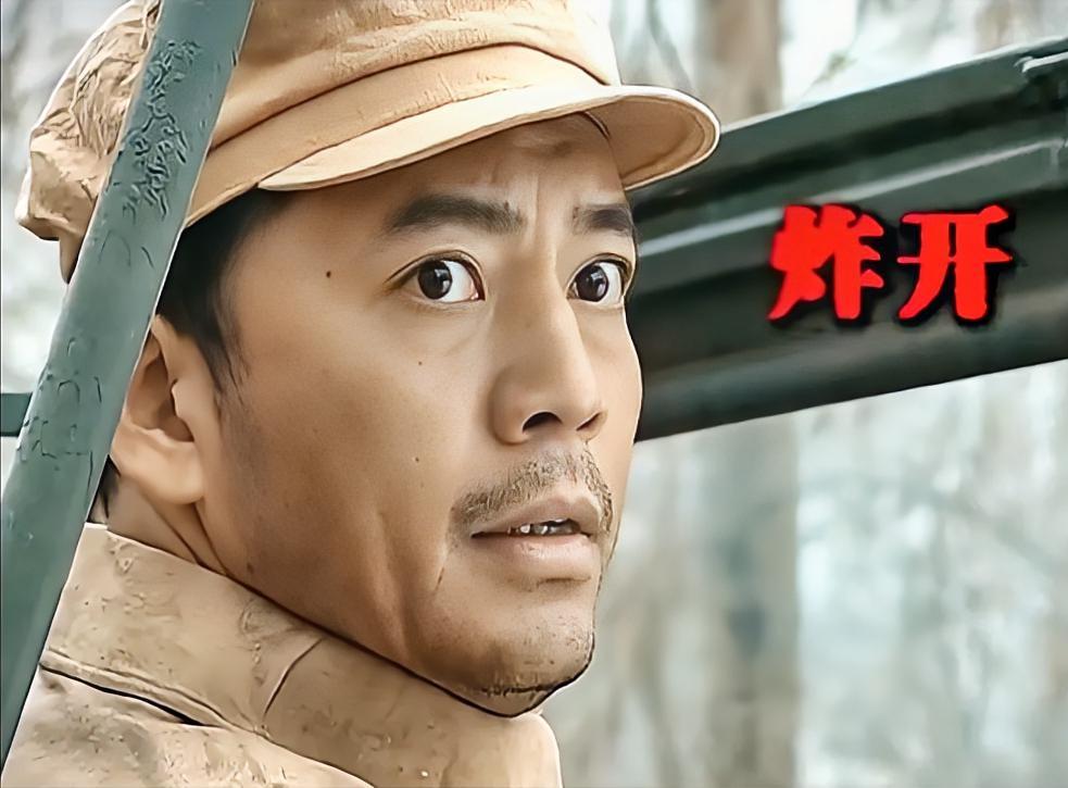《亮剑》中赵刚觉悟也这么低？
也是"看人下菜碟"？
别人受伤他无动于衷，听闻老李