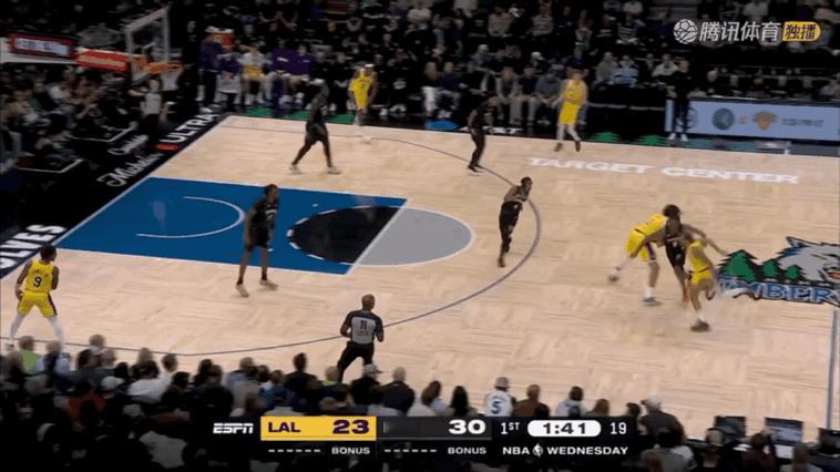 湖人失误要控制一下，克内状态回暖。 ​​​