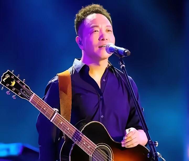 一块钱的远见：许巍与田震的乐坛往事

乐坛风起云涌的年代，田震已是公认的“大姐大