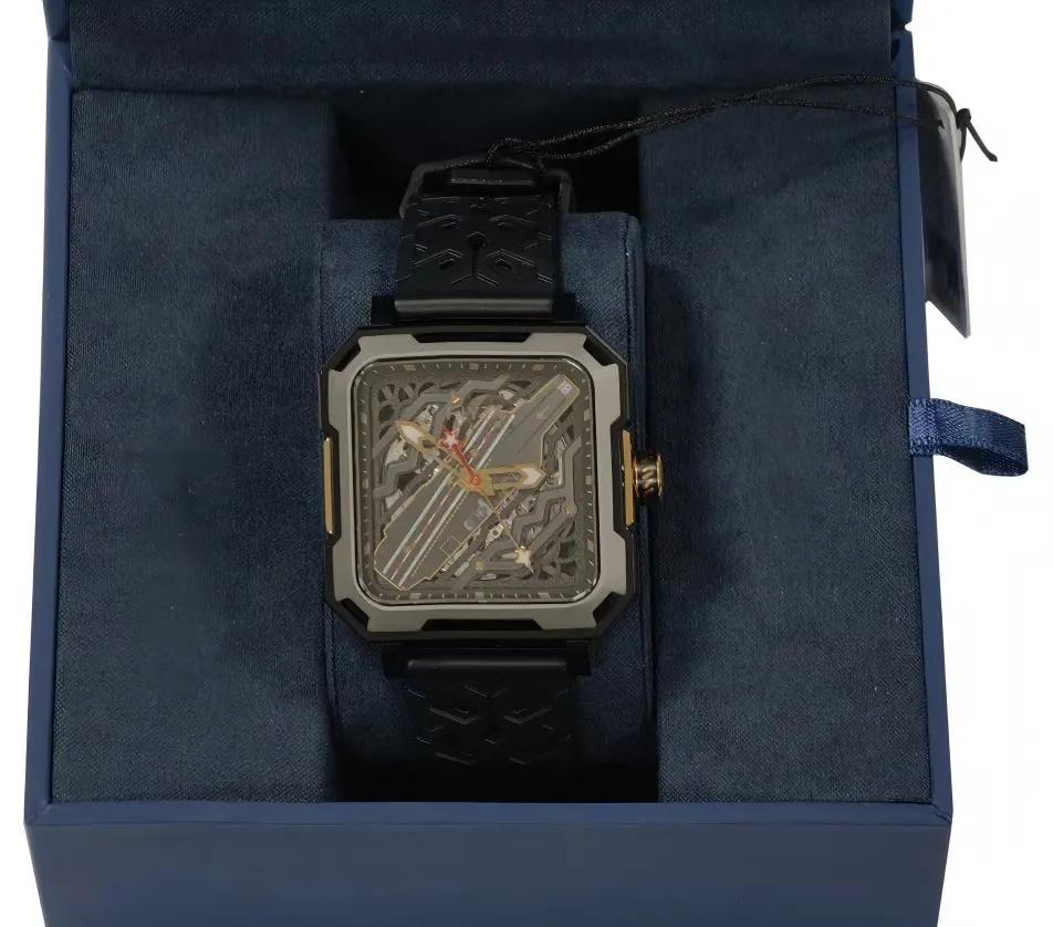 航母纪念手表，是对那曾经为中国航母事业鼓与呼的最新回复
中国航母，就是为了保护中