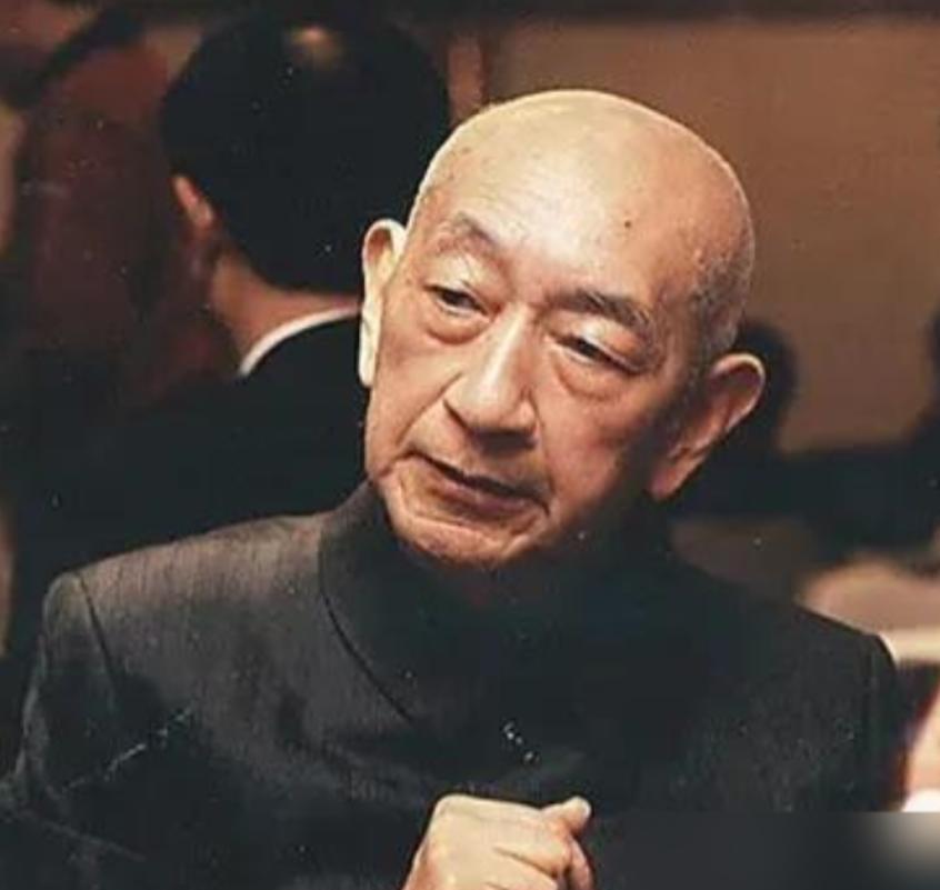 1921年，福州名手林贻堂与人下棋赌赛，赌注是5元。占尽上风之时，一个七八岁的小