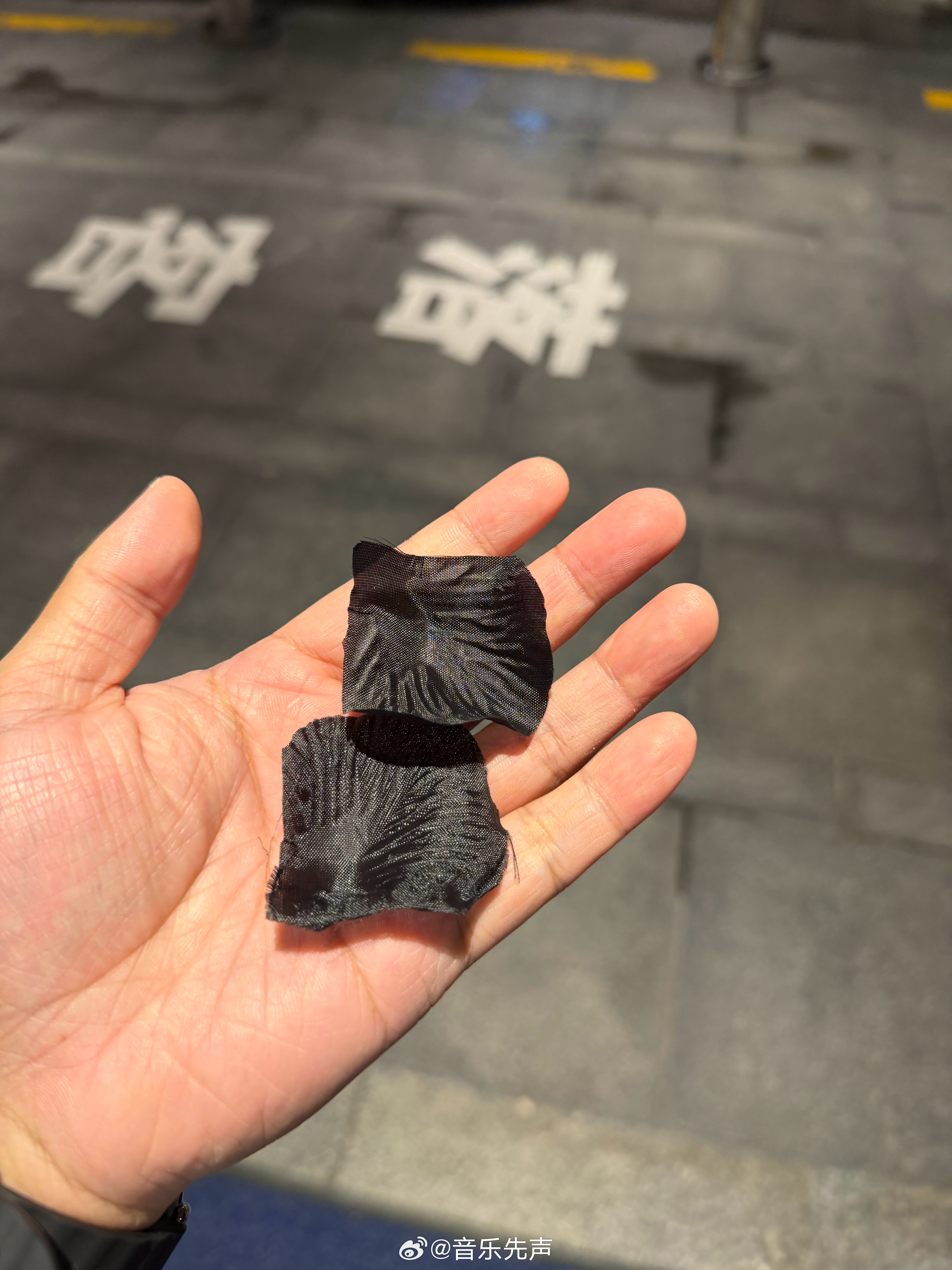 参加完张艺兴新专辑《斗战胜佛》试听会，想先听听到场贝壳们的repo。张艺兴新专辑