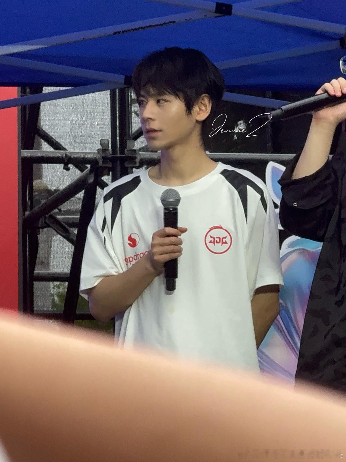 wdf…有种二十岁的感觉 