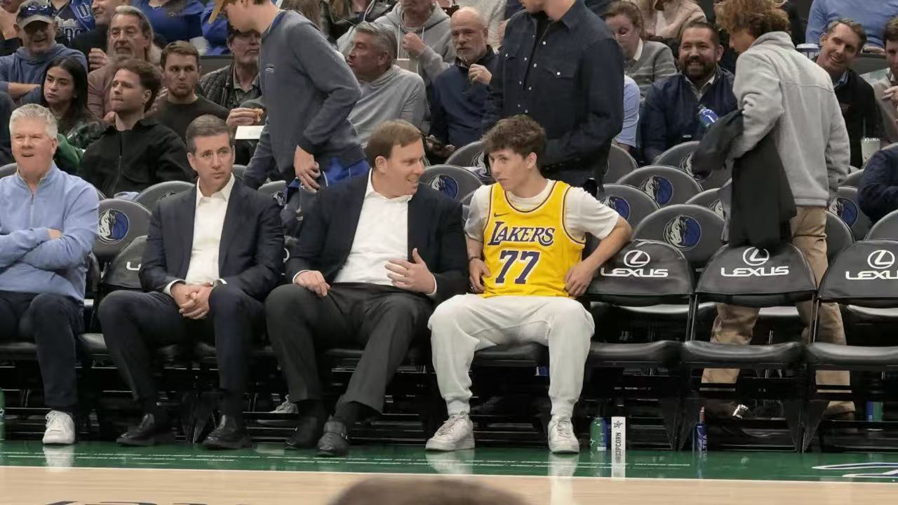 Nico离开了，但杜蒙也不是什么好东西。想以一个被奸佞蒙蔽的君主形象逃离争论，对