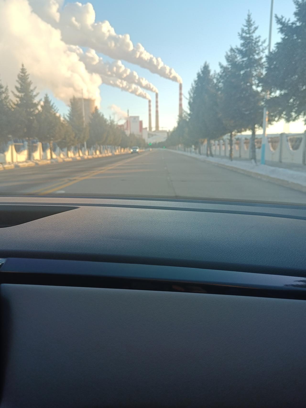 斤斤计较，看似精明，实则是困住自己的牢笼。这类人目光短浅，只聚焦于眼前那点蝇头小