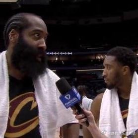 《遭锋线碾压却靠米切尔哈登式救场，骑士逆转是韧性还是遮羞布》不是教练组突然掏出了