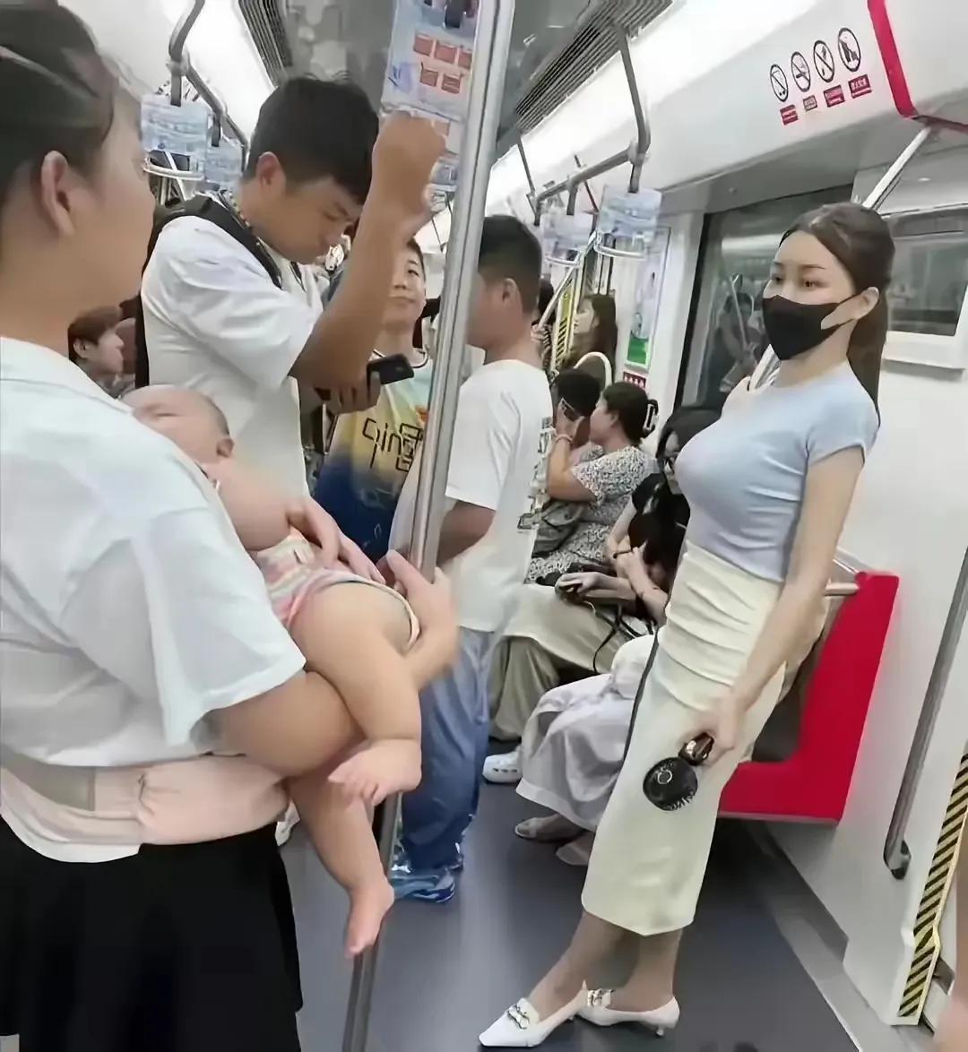我敢肯定，这个绝对不是郑州地铁！
        郑州公交车，地铁里，让座率全国
