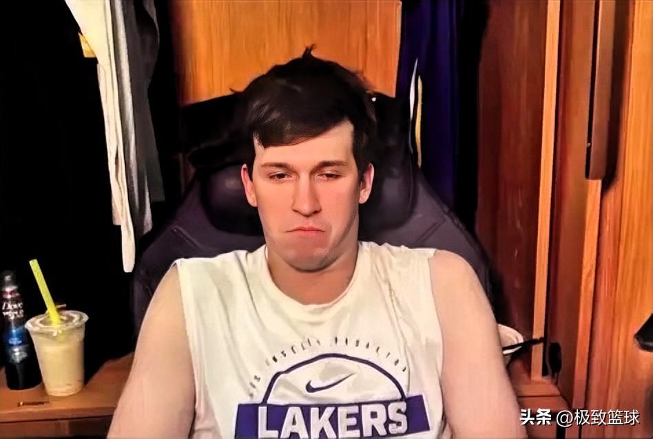 里夫斯正式拒绝湖人1490万选项！

今日，据雅虎体育报道，湖人资深随队记者Da