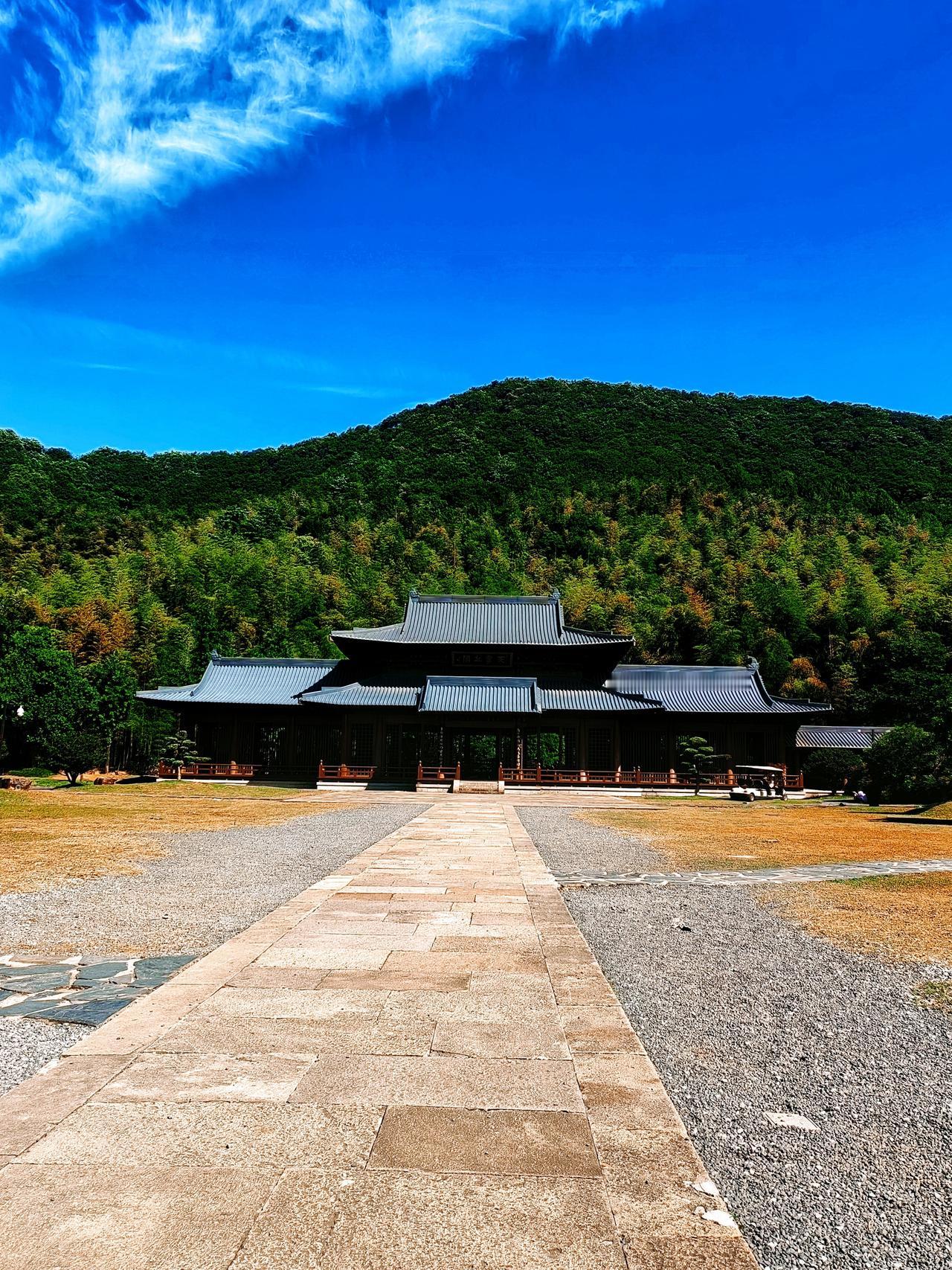 【原创】
浙江绍兴兰渚山下兰亭旁边——天章寺遗址天章寺始建于宋太宗至道二年（公元