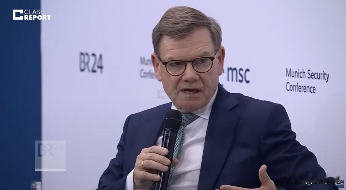 德国外交部长瓦德富尔今天（2月17日）表示：“坚持与美国合作是德国唯一现实的选择