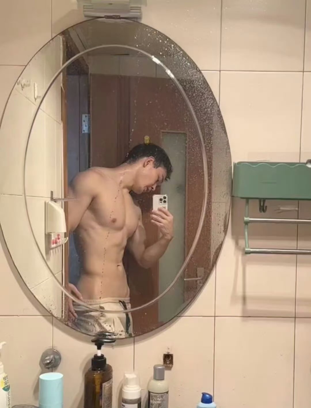 薄肌帅给力[超话] ​​​