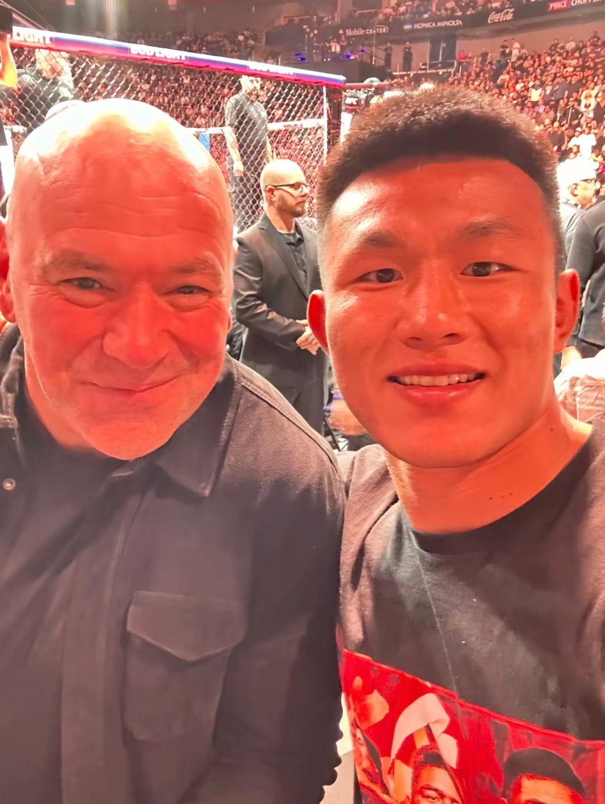 唐凯这是要过度ufc的节奏吗？你们说唐凯会离开one冠军赛，去打ufc吗