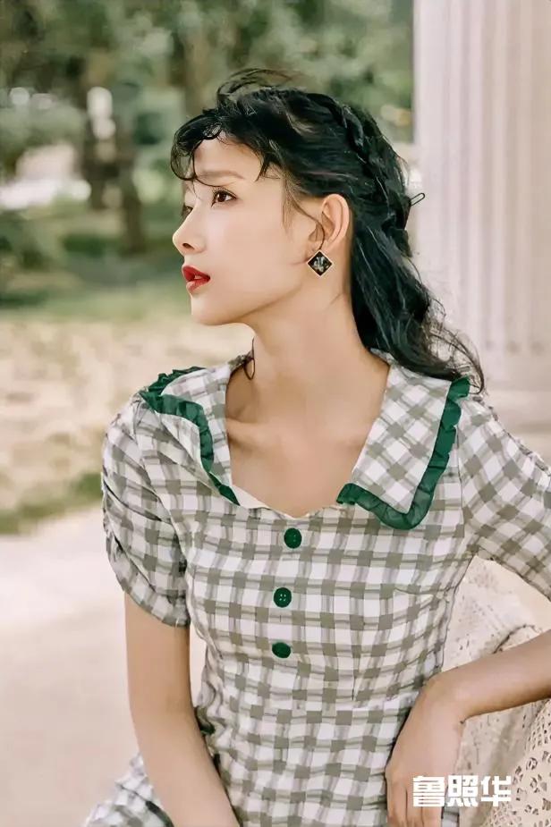 1.成毅今日有欧拉斐线下直播，王权富贵一线天置景完成。
2.王星越今日南京有品牌