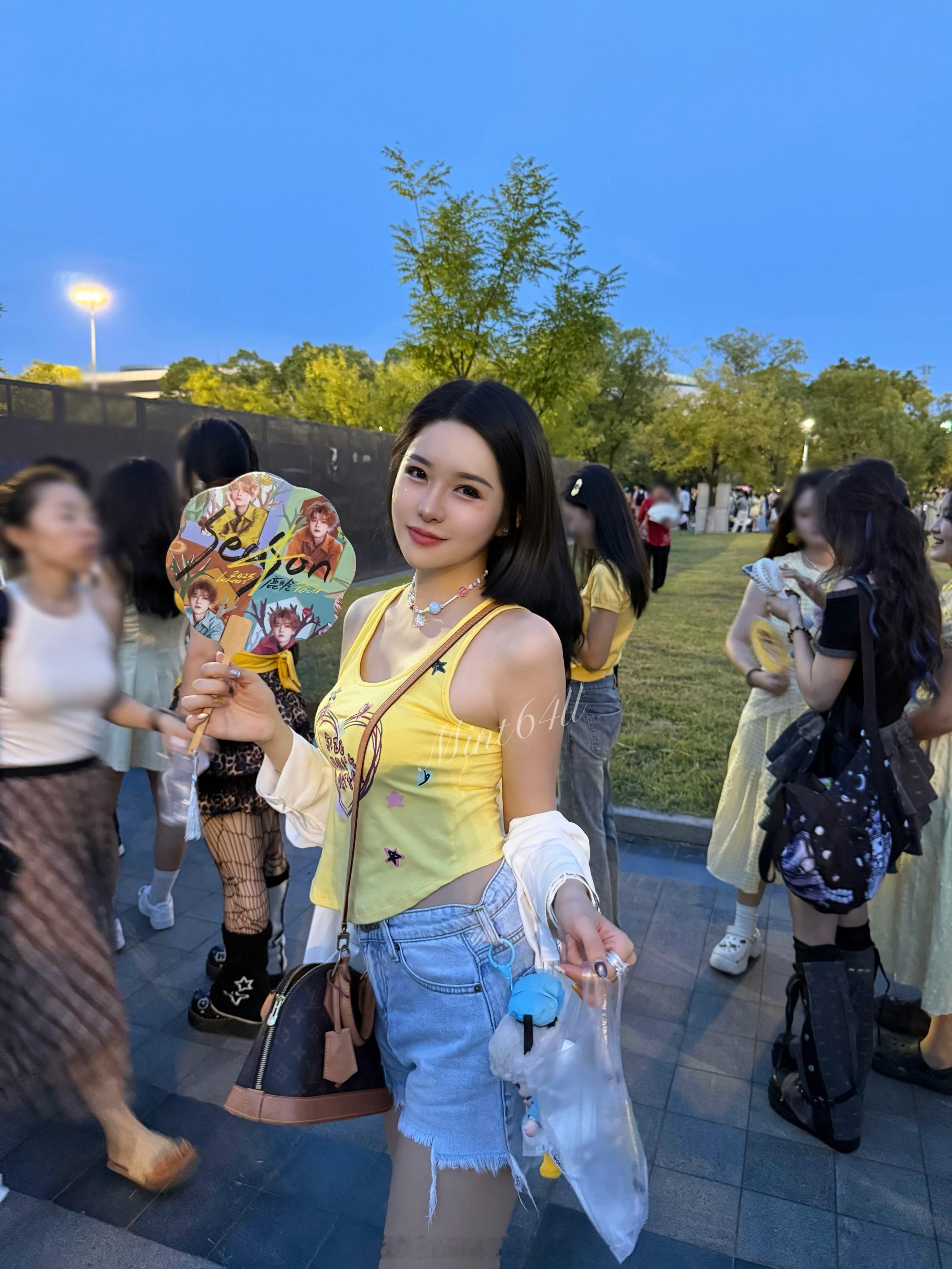 演唱会ootd[许愿星]  0d薄到看不见～ 鹿晗四巡ootd穿搭 ​​​
