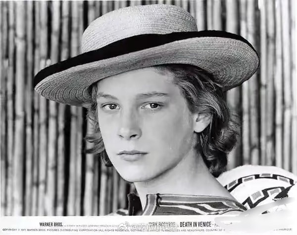 世界第一美少年去世伯恩晚年说“美丽无罪”，可这世界对待美丽的方式却有罪。他不仅被