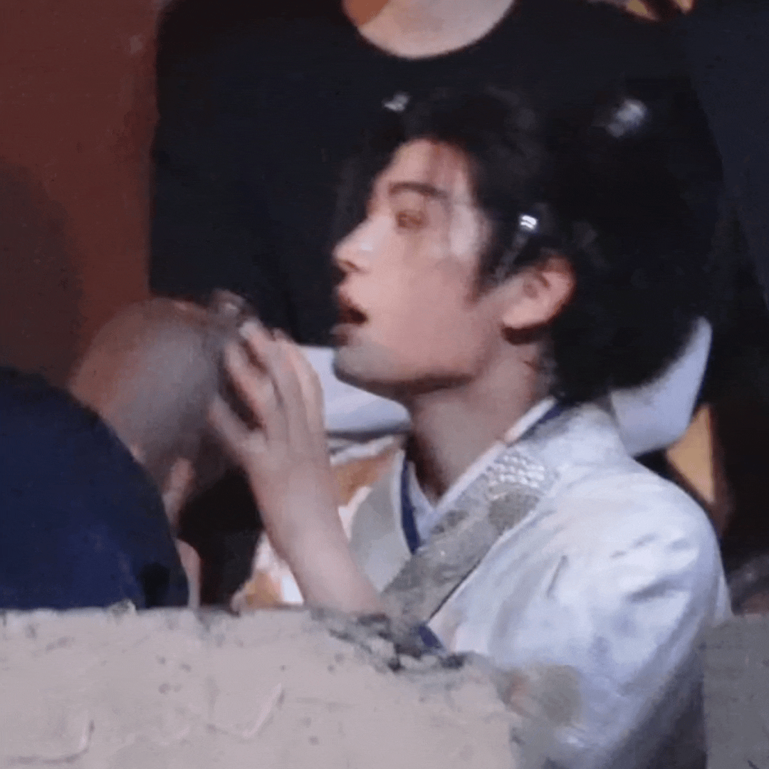好想欺负他……好想…… 