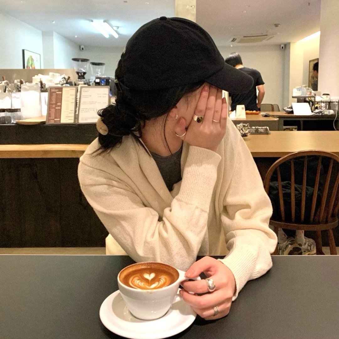 这具身体还是太弱了 不适合上学 也不适合上班 就适合莫名其妙的享福 