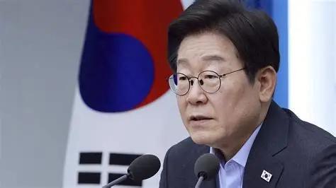 李在明对朝鲜示好了？

朝鲜女足韩国夺冠，李在明发文祝贺：这一幕，12年没见了