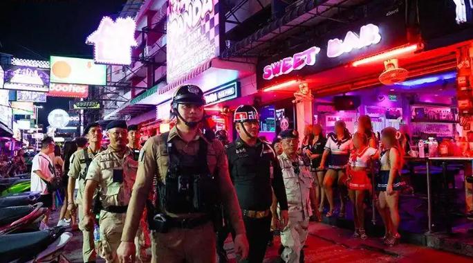 林肯号水兵芭提雅酒后互殴，泰国警方早有准备，美军至今没给说法

9月5日中午，英