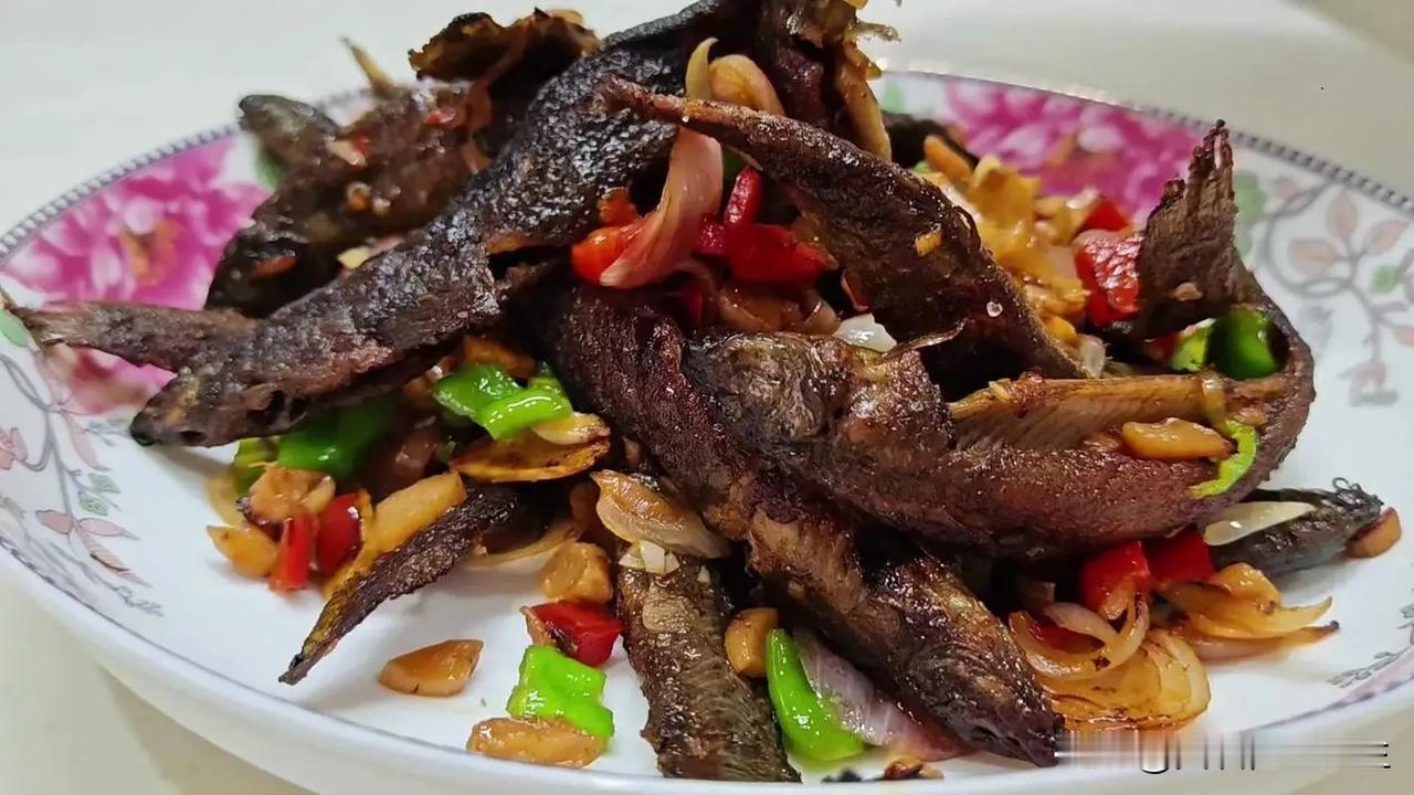 杀生，就那么回事吧——

眼不见，心不烦，
假装糊涂做神仙。
美食诱惑就是大，