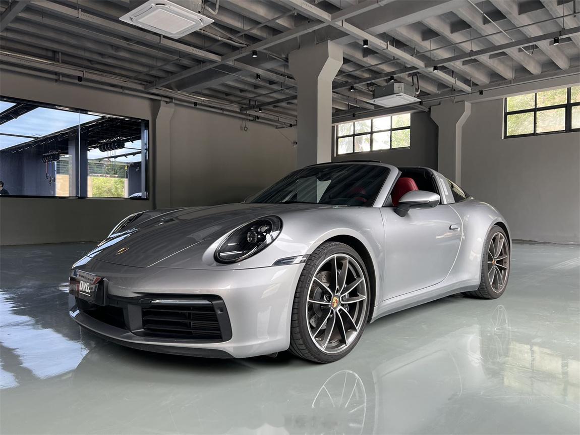 ​保时捷 911 Targa 4 GT银 准新车去年7月上牌，仅行驶6890公里