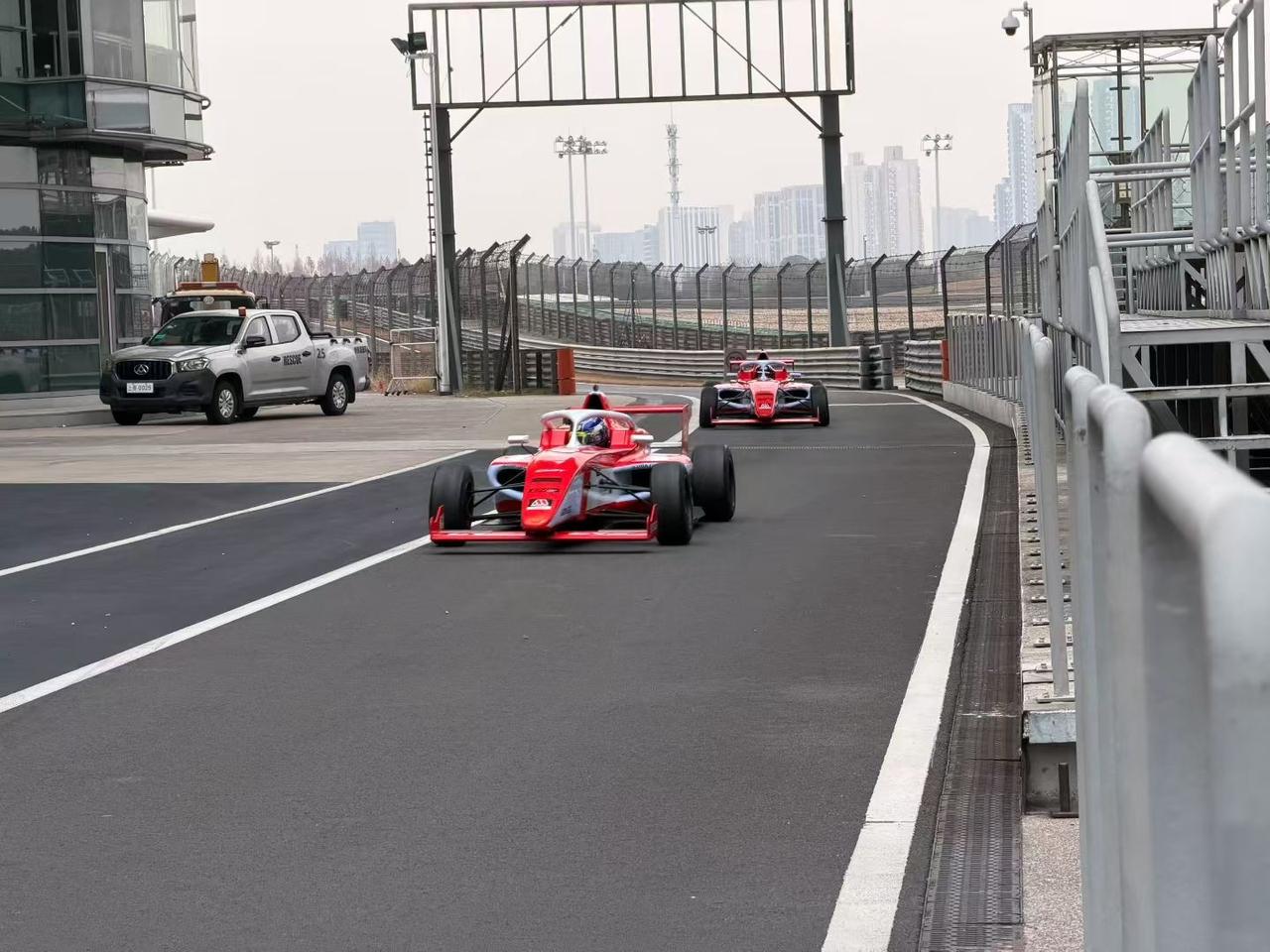 别再瞎喊了！F4上海站积分、判罚、历年高光全在这
积分规则：分站冠军25分、亚军