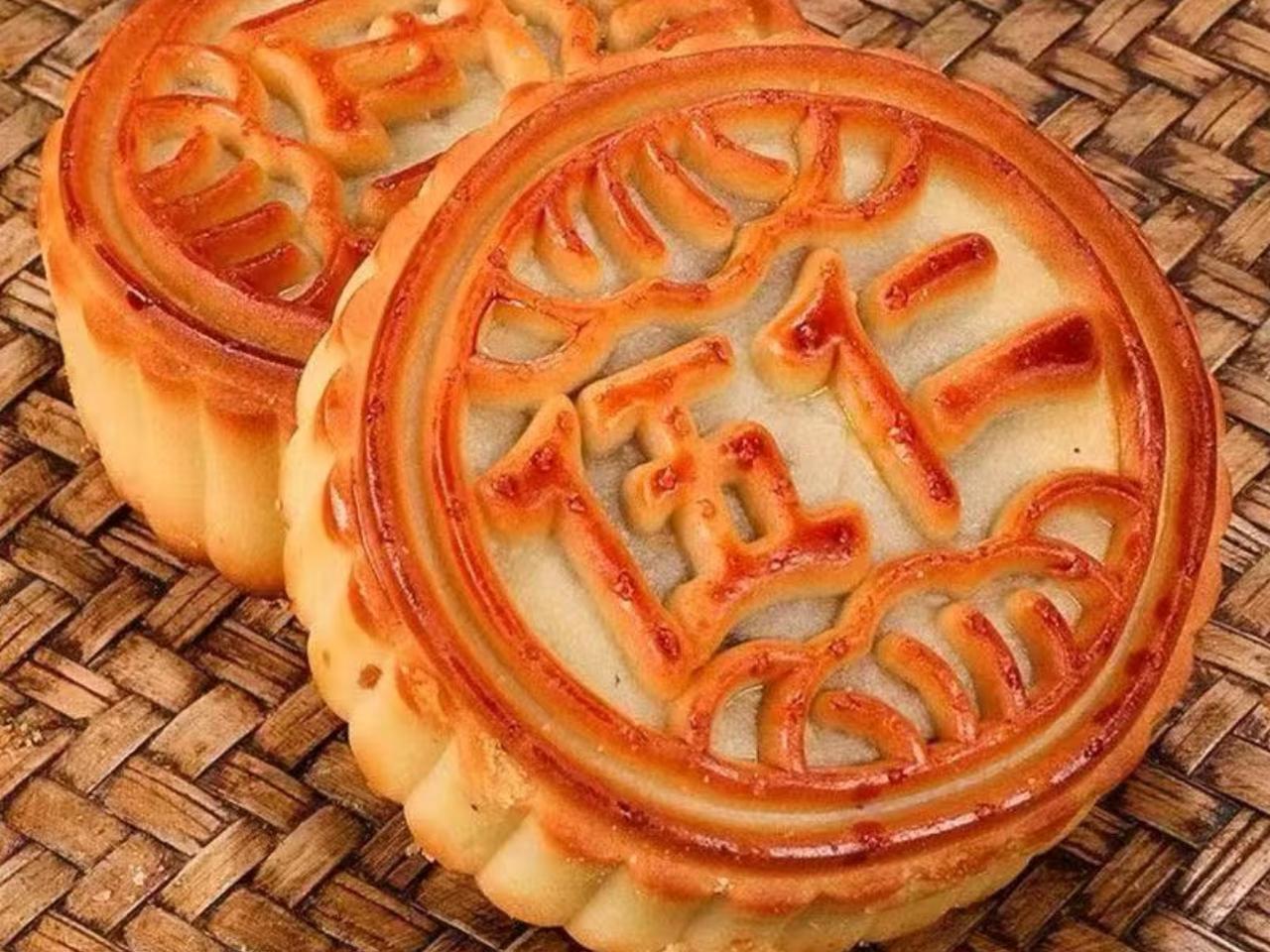 你见过最大的“月饼”是什么？那种中看不中用的