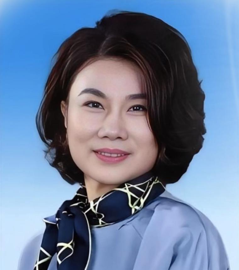 一次，俞敏洪问董明珠：“为什么你丈夫去世将近30年你都没有再婚？”董明珠也不藏着