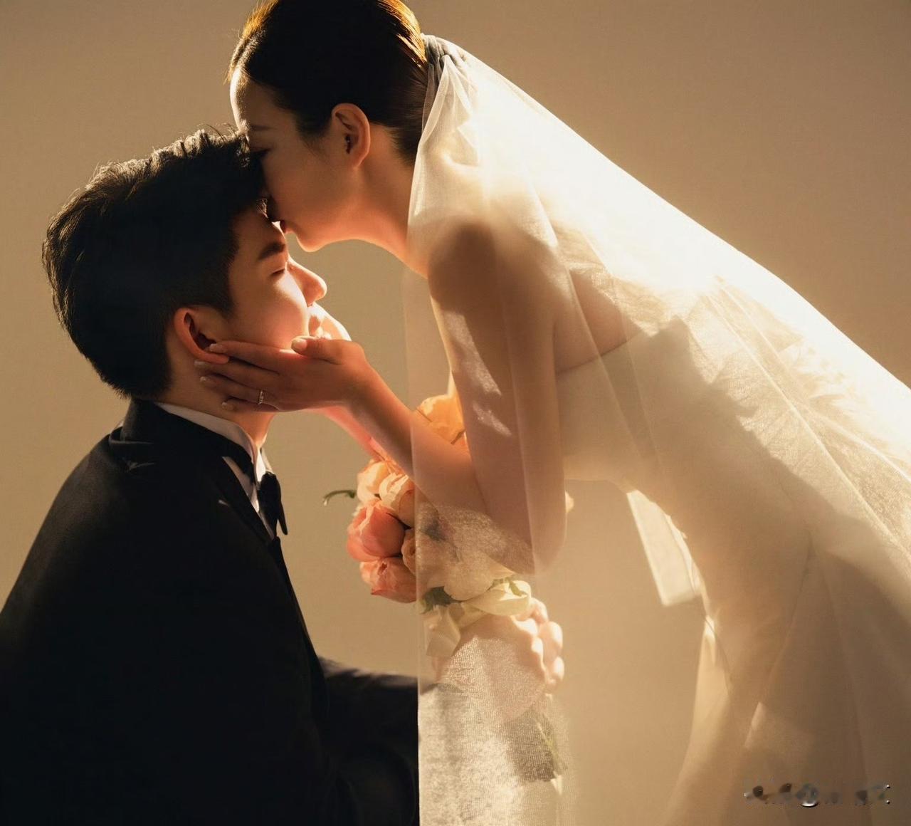 雅思组合谢幕夺金+婚纱照炸屏，赛场圆满收官，情场终成眷属
 
羽坛传来双重喜报，