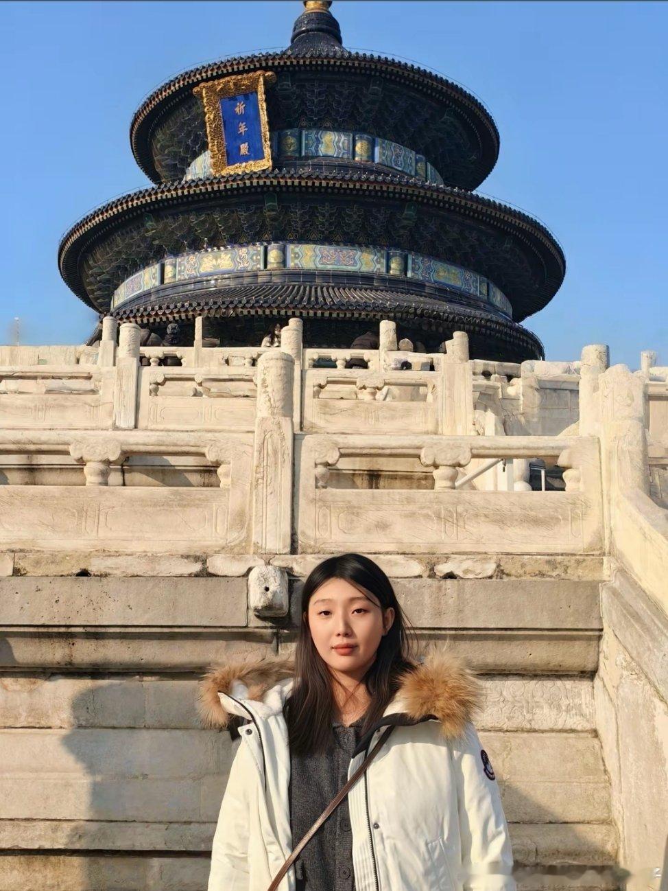 王艺迪和郭雨涵一起去了北京天坛🤳 