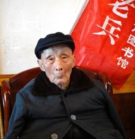 参加过长沙第三次会战新墙河战役的肖在衡，曾任军需官。垂暮之年，他讲述着那些记忆深