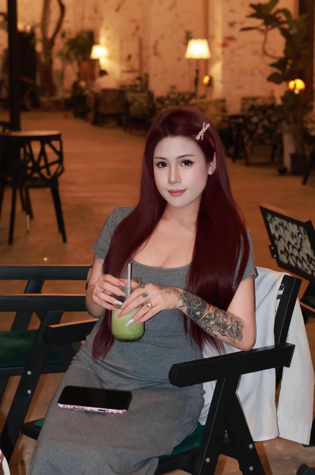 性格确实有问题 但我长的漂亮 问题不大