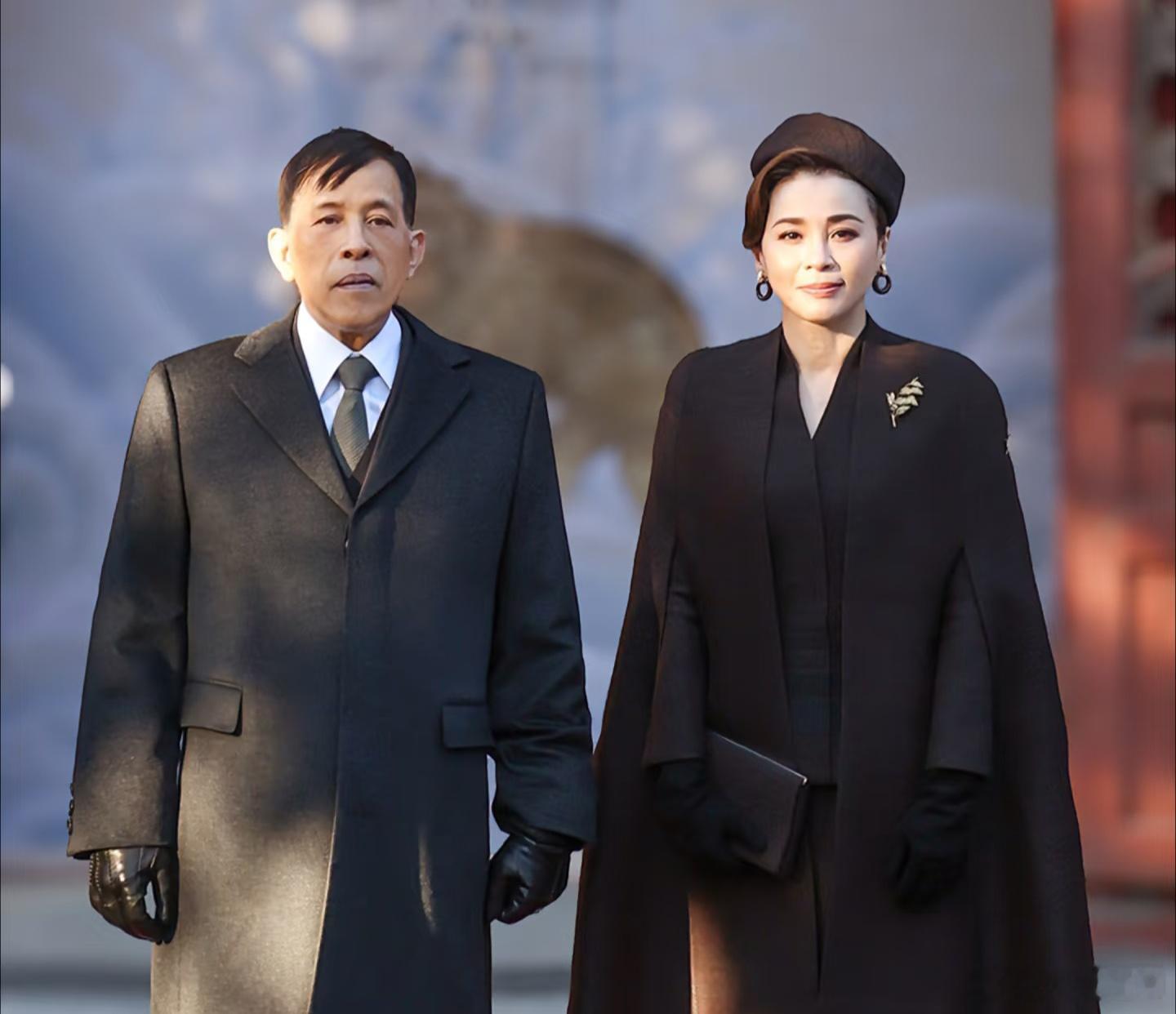 参观故宫时的泰国国王和王后。 