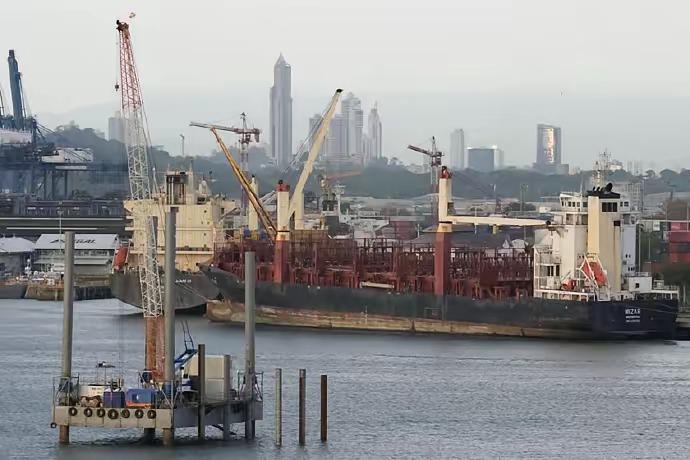 2026年2月23日，巴拿马直接动手，强行接管了由长江和记实业（长和）旗下公司运