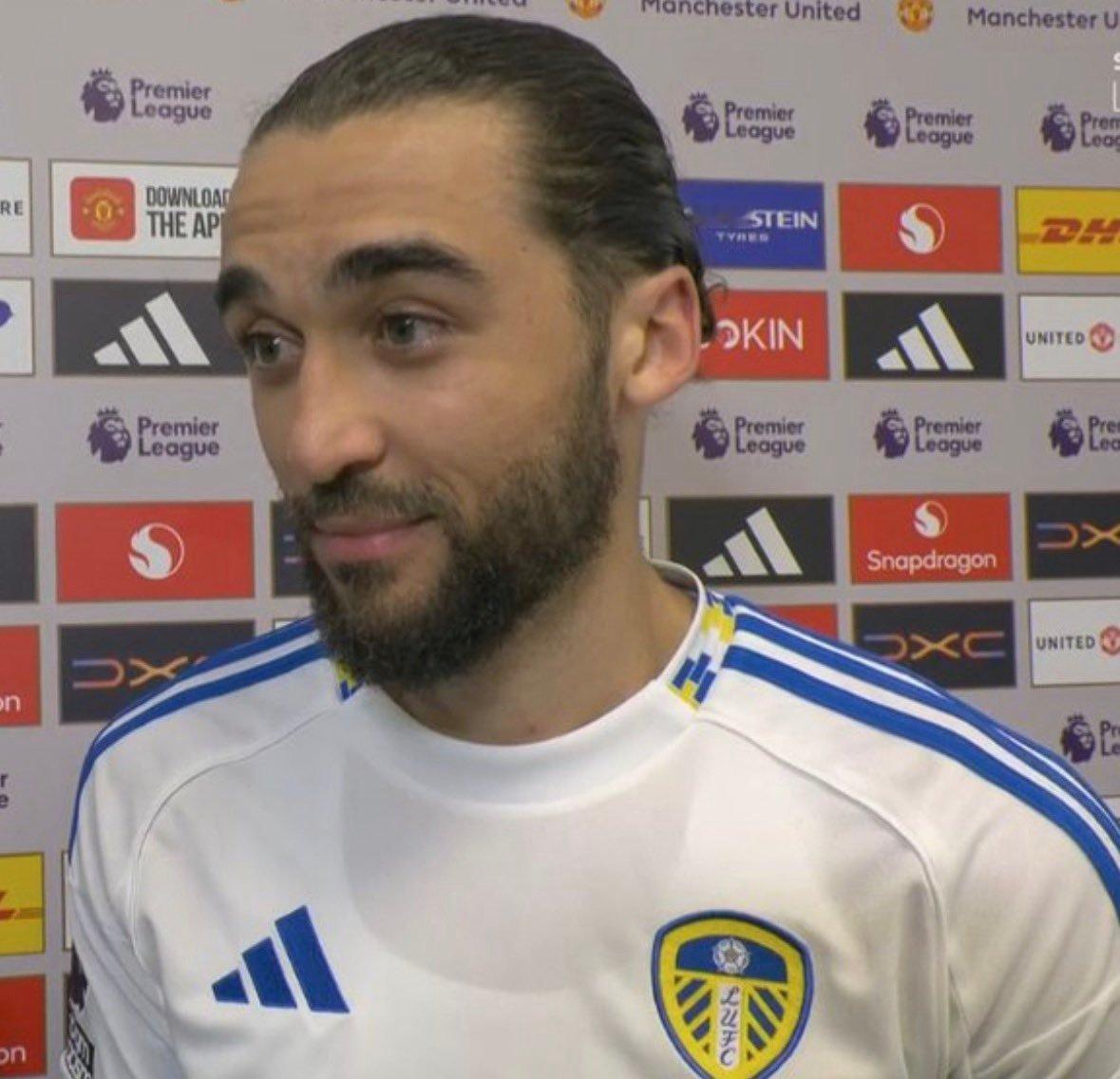 勒温：我感觉我的头发被拉了，我向裁判报告了，接下来的决定由他来做。这（被罚下）对