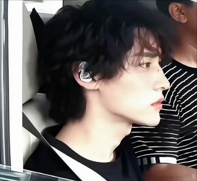 崔灿时期的田栩宁 田栩宁在那段时光里，让我们看到青春该有的样子—敢闯、敢拼、敢为