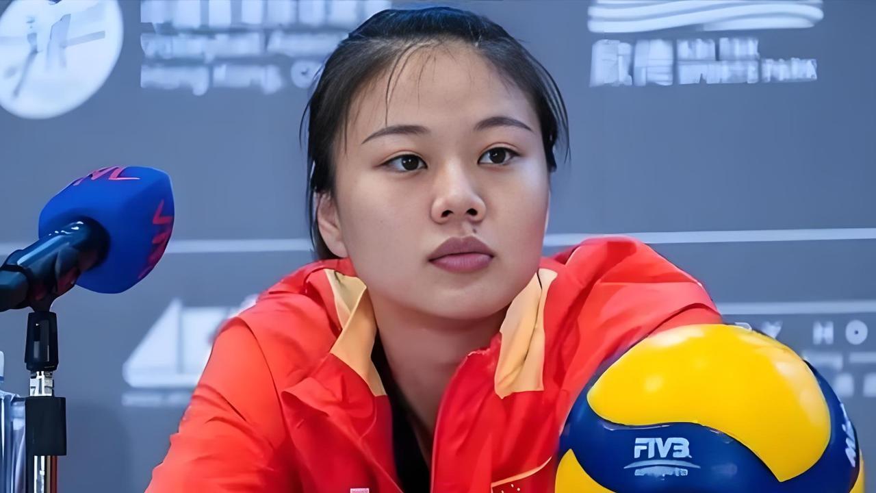 【龚翔宇：家有一老如有一宝】
央视排球记者点评中国女排队长龚翔宇的作用
龚翔宇的