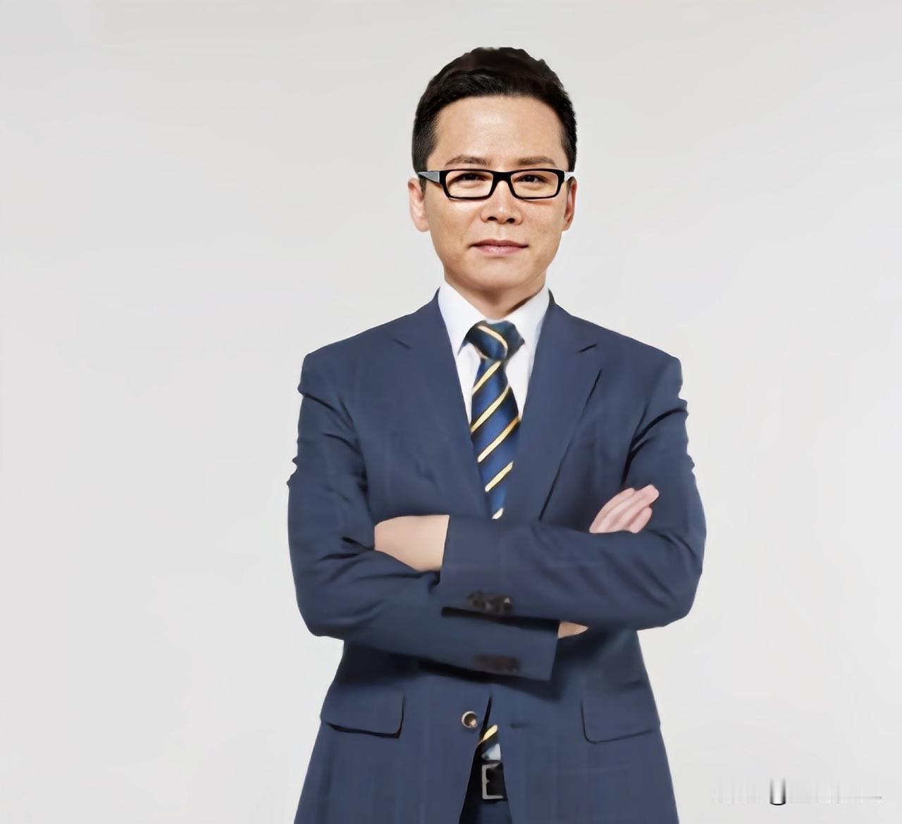 真是笑不活了！卖假货的骗子，居然骗到了《今日说法》主持人头上，简直是惊掉下巴。天