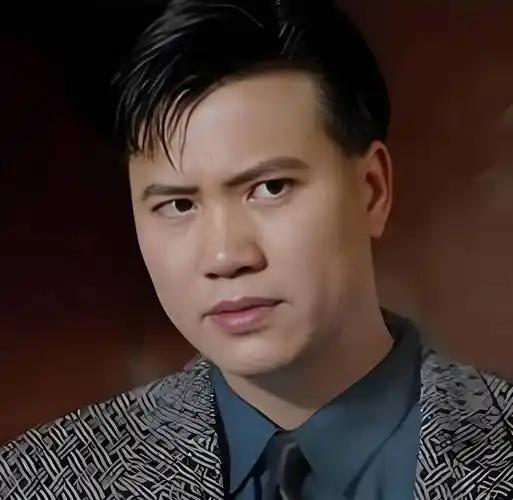 万梓良，1957年7月25日出生于中国台湾，祖籍广东宝安，中国香港影视男演员，金
